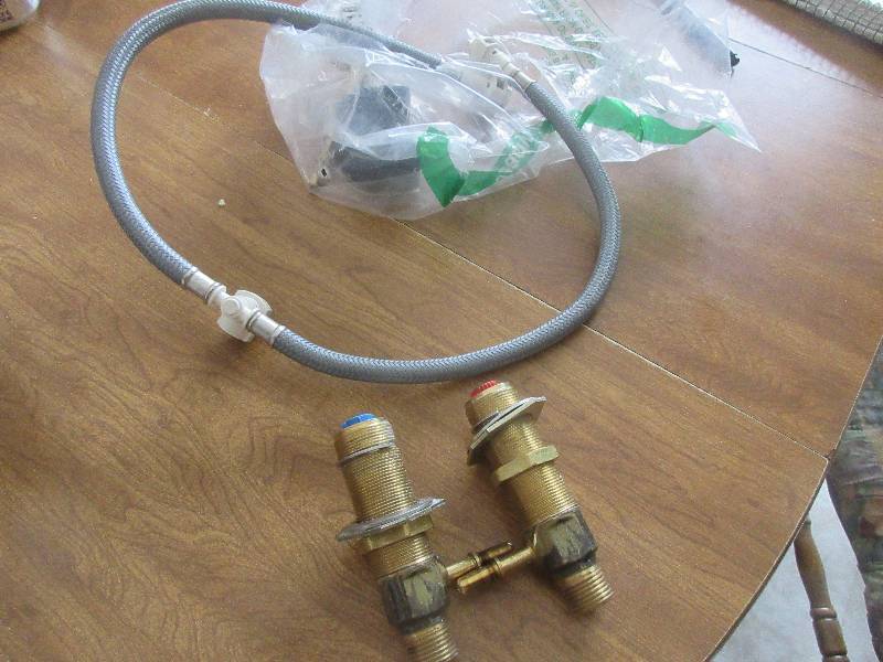 BRASS WATER CONNECTOR