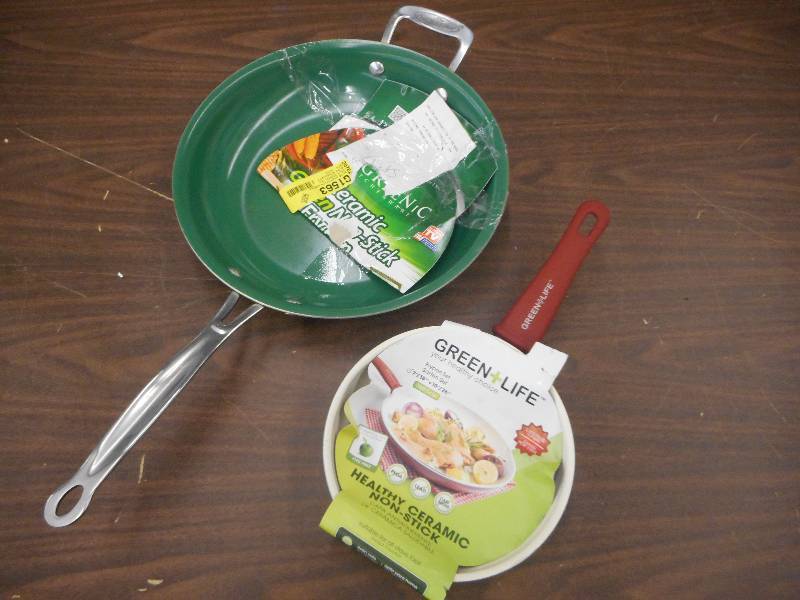 (2) CERAMIC NONSTICK FRYING PANS