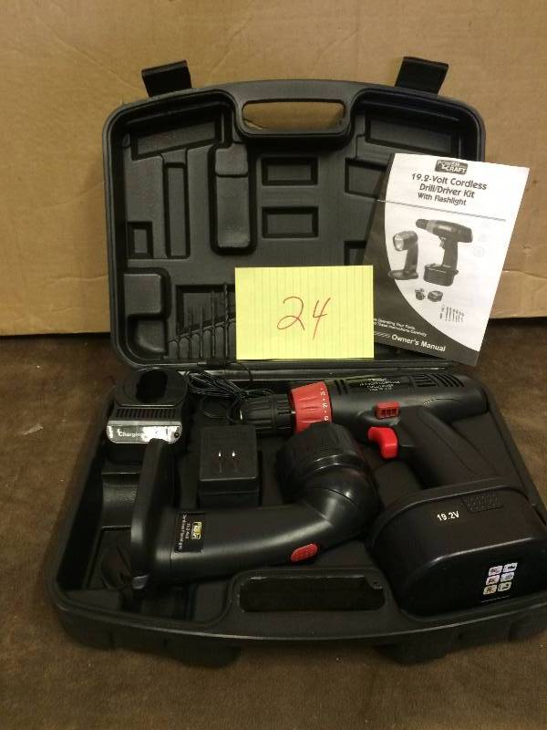 19.2 Volt Cordless DrillDriver withFlashing Light-and bits  Battery enclosement broke New