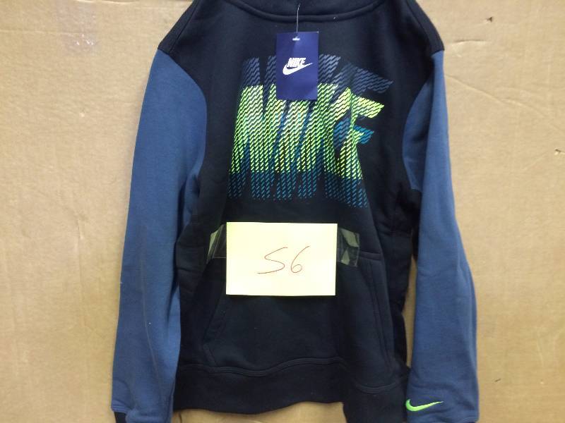 Boys Nike Hoodie Large New