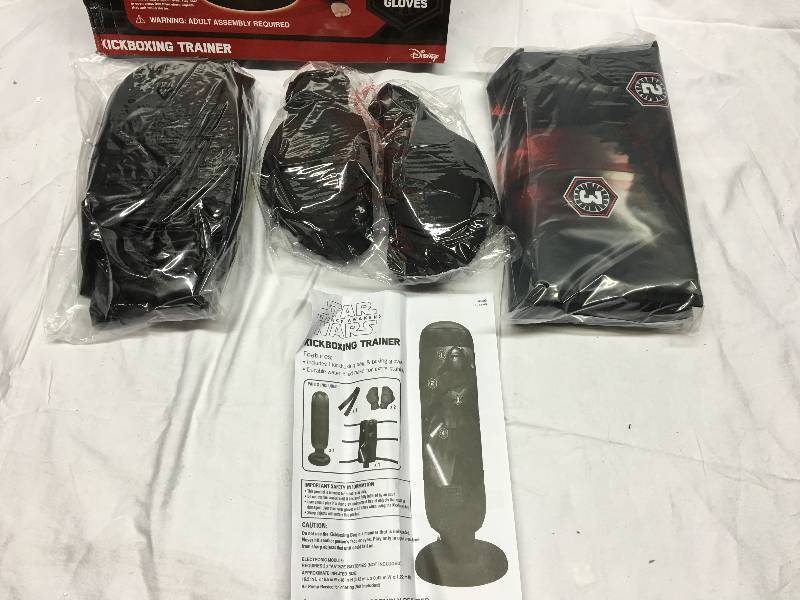 Star Wars Force Awakens Kickboxing Trainer With Boxing Gloves