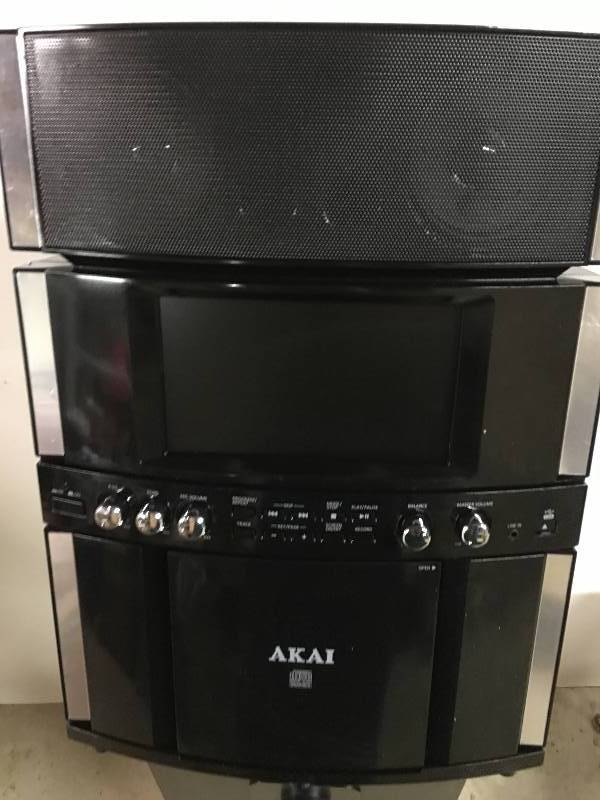 AKAI Karaoke System with Pedestal and 7 Screen Retail $199