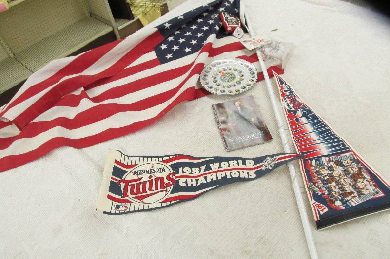 Lot of Twins and Patriotic items...