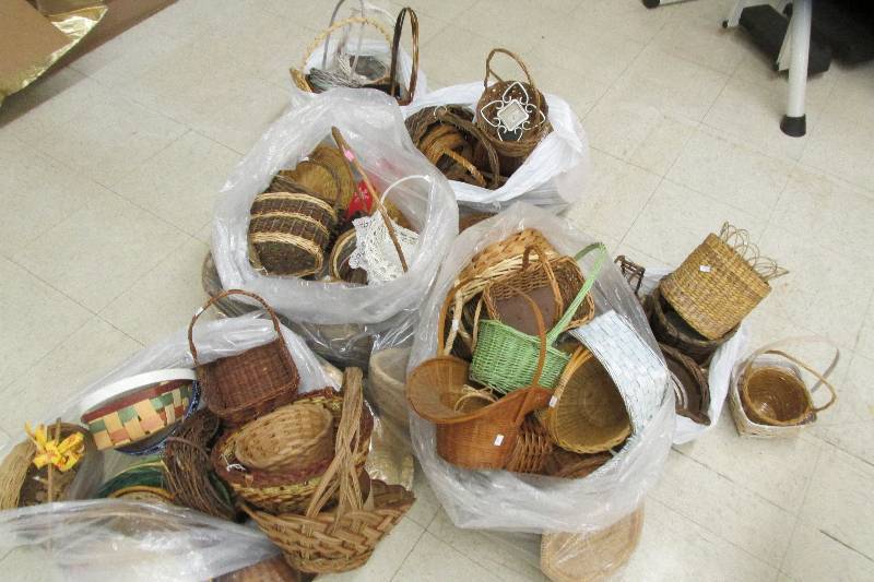 Large lot of assorted baskets...