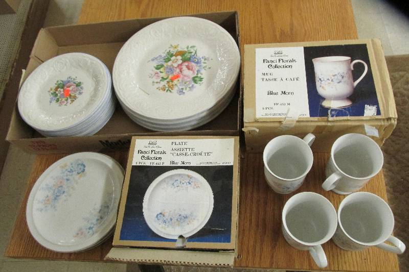 Lot of glassware and china...