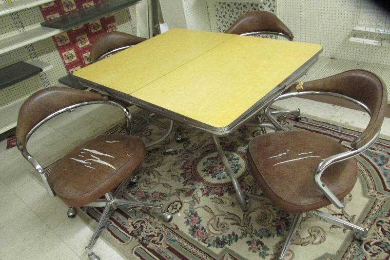 Retro yellow top table, 4 chairs on...