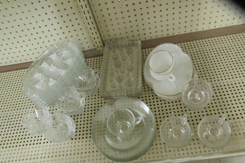 Lot of glassware...