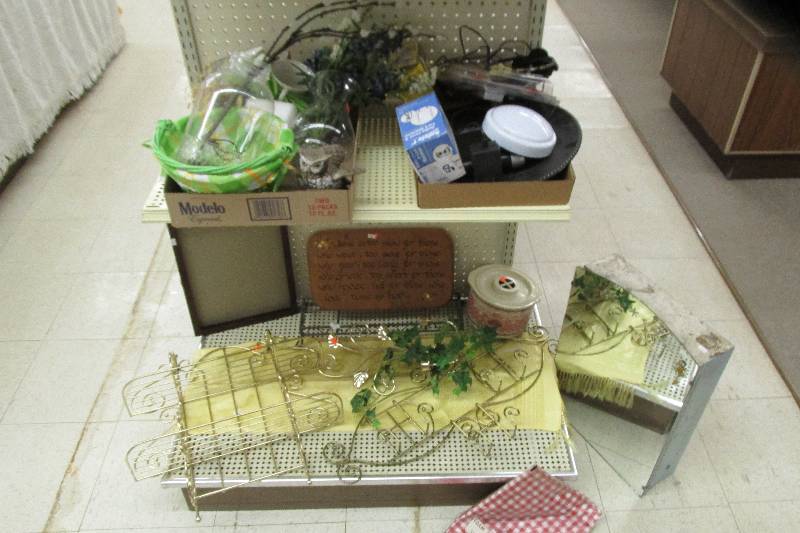 Lot of decorative items and a mirro...
