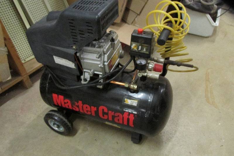 Mastercraft air compressor, works w...