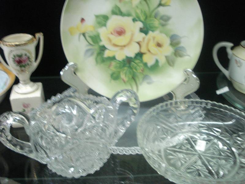 Lot of glassware...