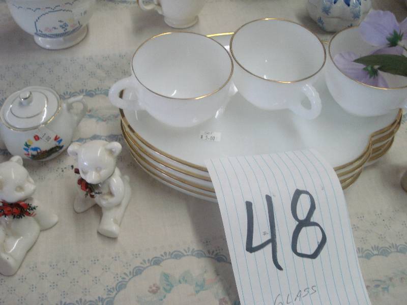 Lot of glassware...