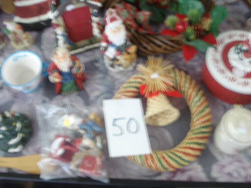 Lot of decorative items...