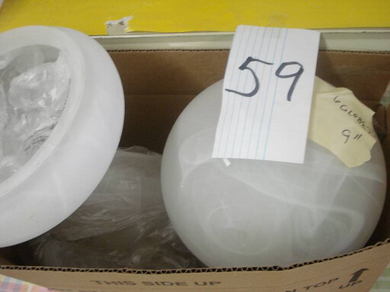 Lot of glass light fixtures...