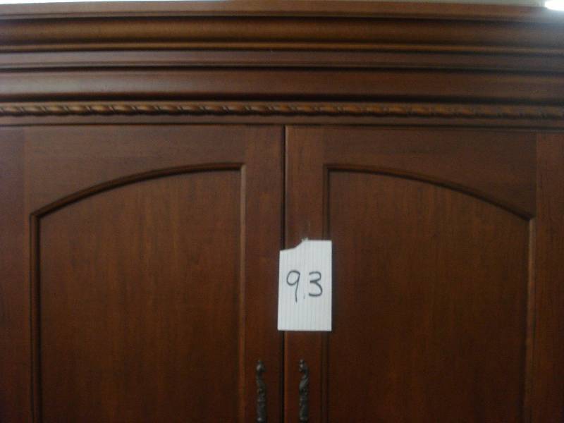 Nice wood entertainment center, wir...
