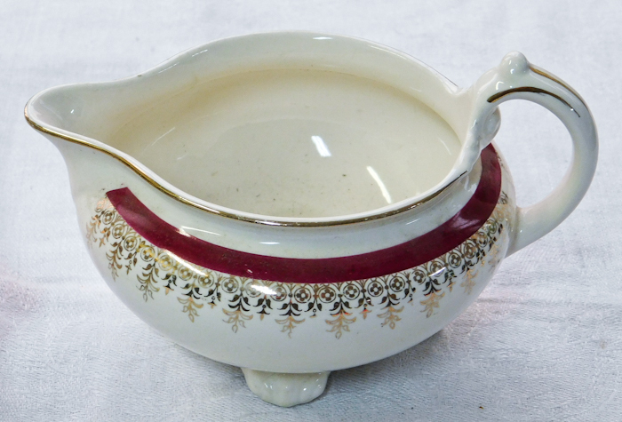 Homer Laughlin Nautilus china cream and sugar bowl