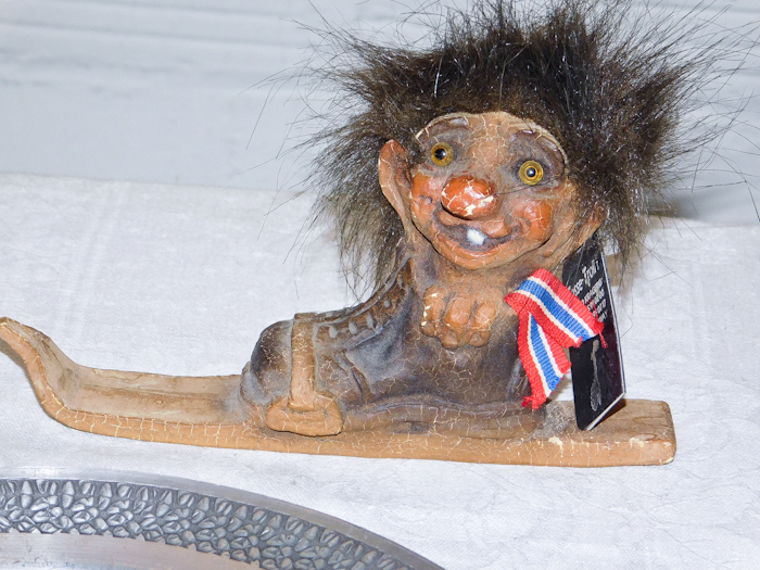 Fosse-Troll, Dale of Norway Sport scarf really cool lot of Norwegian items