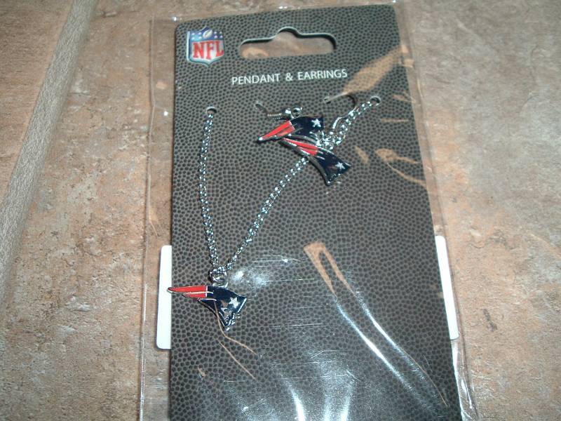 Patriots Necklace and Earrings