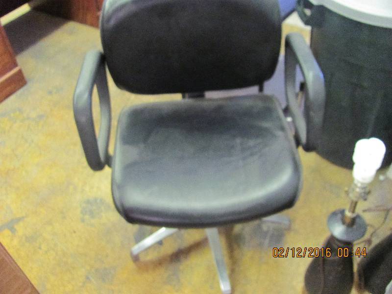 Shampoo Chair
