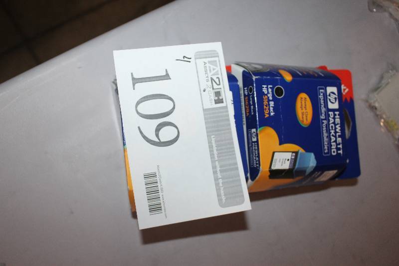 lot 109 image: Lot of (4) HP Inkjet Print Cartridge 51629A Black