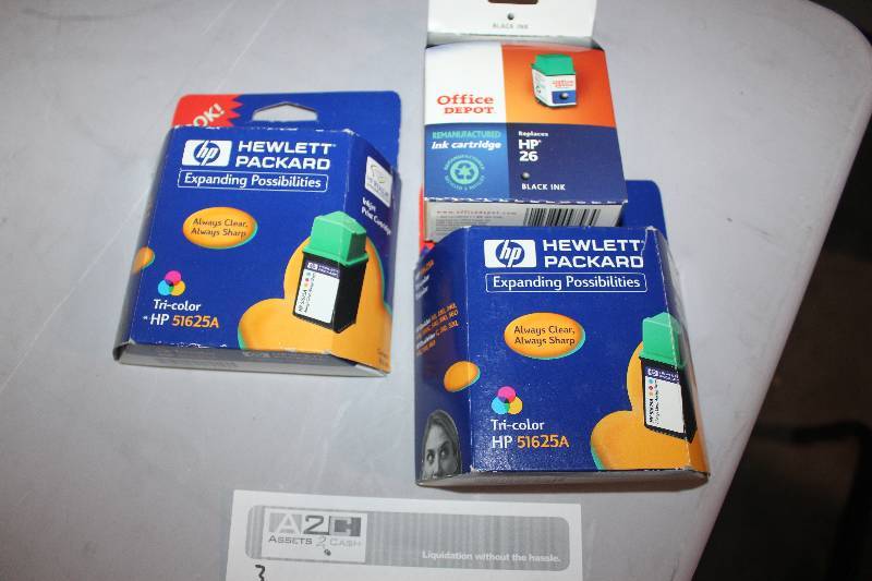 lot 111 image: Lot of (3) HP Inkjet Print Cartridge 51625A,51626A