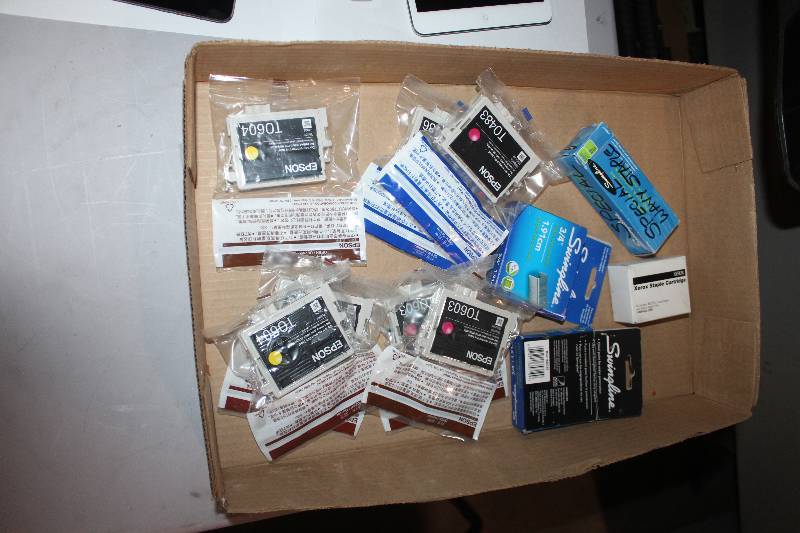 lot 121 image: Box Lot Epson Ink Print Cartridge