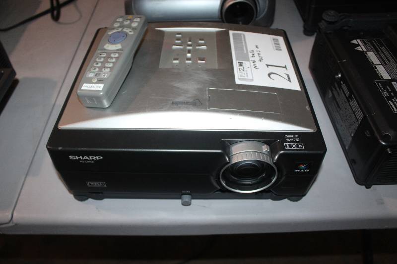 lot 21 image: Sharp LCD Projector