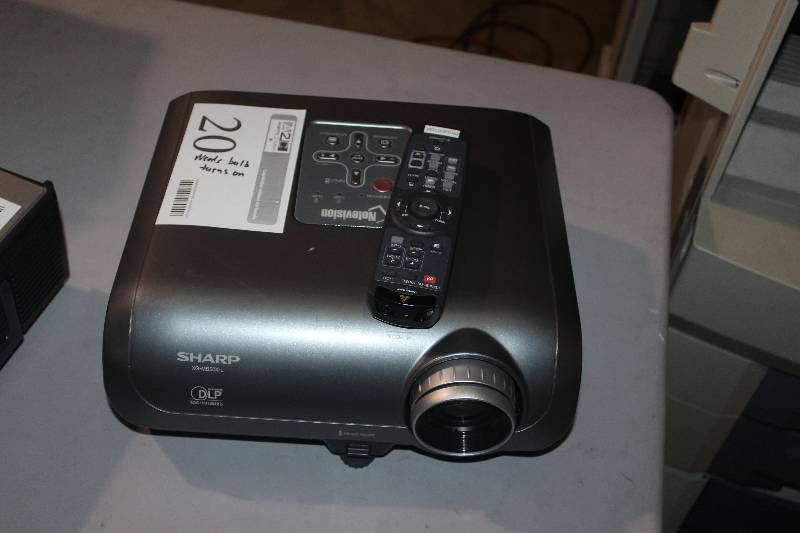 lot 20 image: Sharp LCD Projector