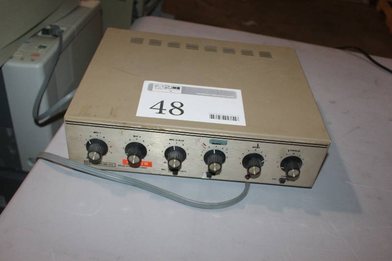 lot 48 image: Raymer 800-35A Solid State Amplifier