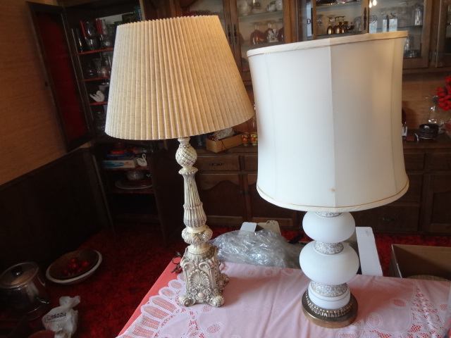 lot 65 image: (4) Lamps