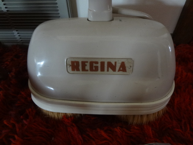 lot 70 image: Regina Power Brush