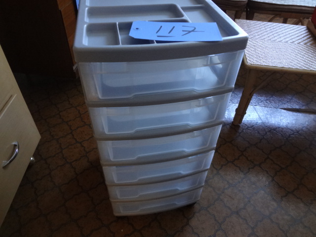 lot 117 image: Rolling Plastic cart