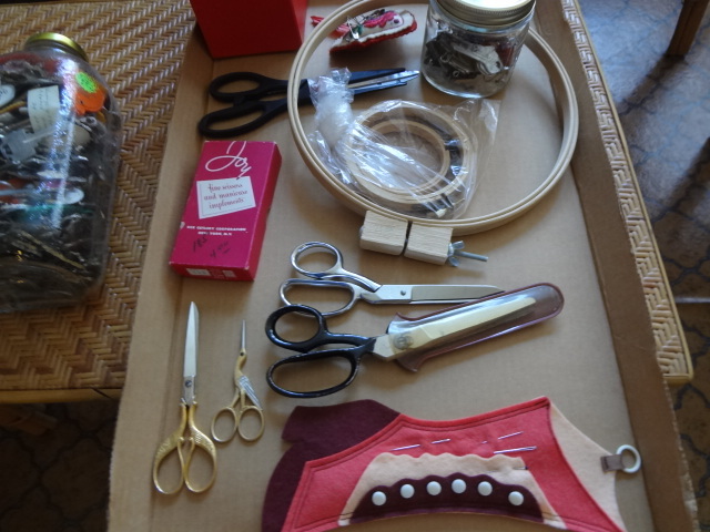 lot 121 image: Scissors, Stuff, Keys,Keys,Keys