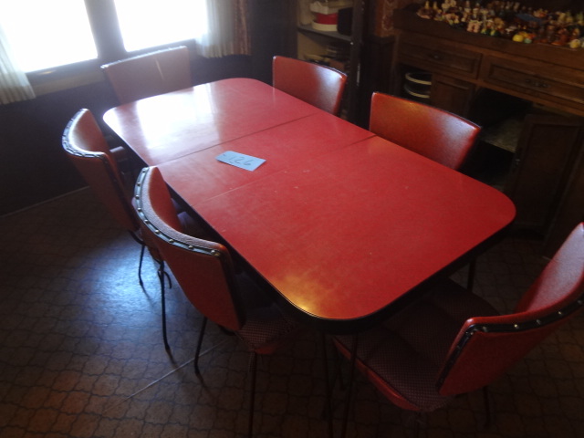 lot 126 image: Fabulous Fifties Table and Chairs