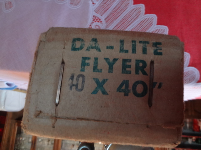lot 52 image: Da-lite Screen
