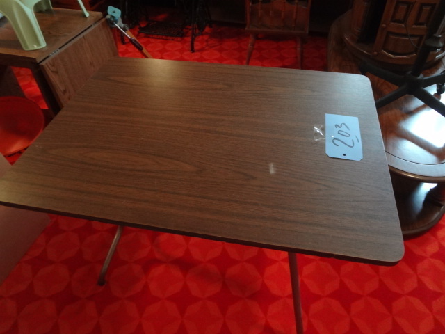 lot 203 image: Table