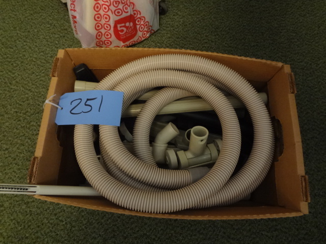 lot 251 image: Lot of Vacuum Attachments