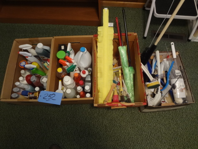 lot 252 image: Cleaners, all new, Dusters,Brushes