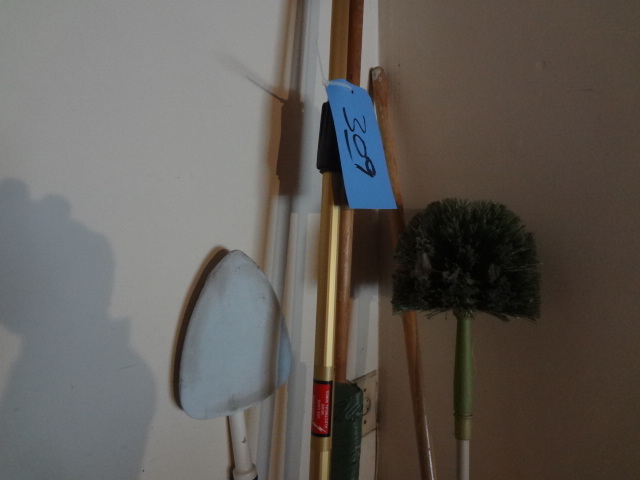 lot 309 image: Window Cleaning stuff