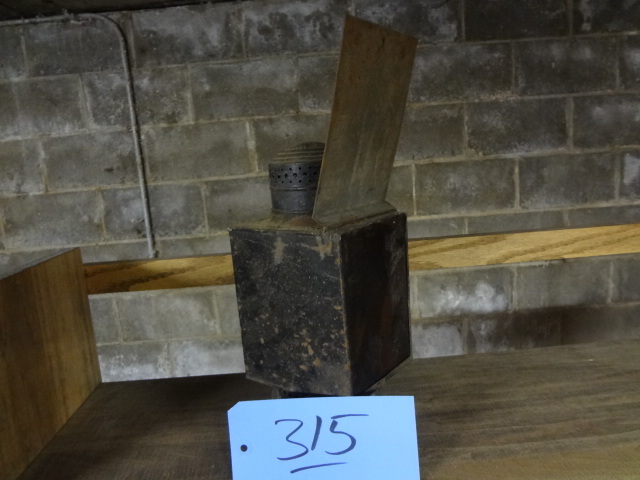 lot 315 image: Strange Old Oil Lamp