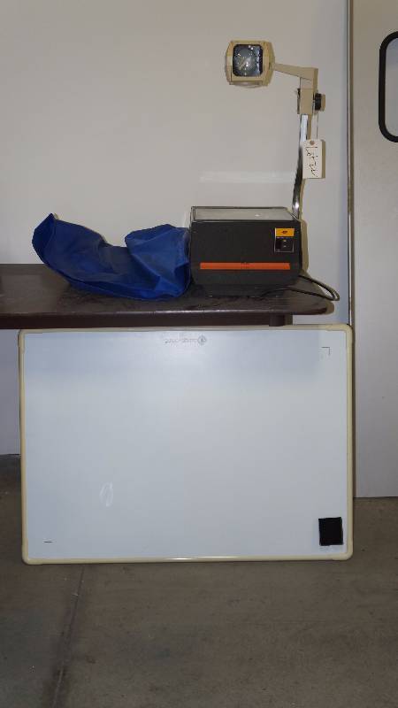 lot 22 image: Gunold  Stickma Digitizing Tablet & Overhead Projector