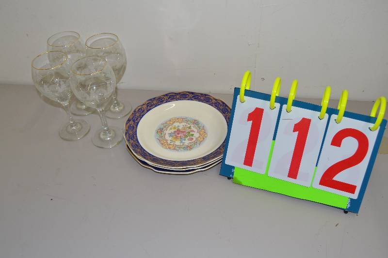 lot 112 image: Dishes