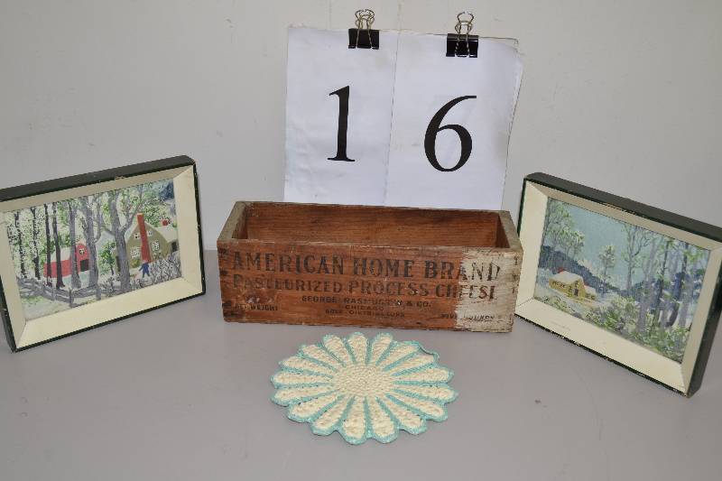 lot 16 image: Misc items