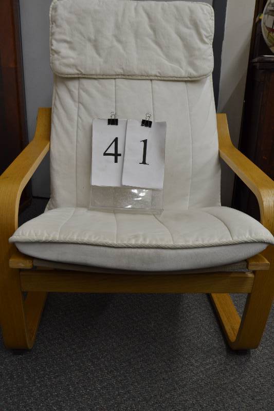 lot 41 image: Chair