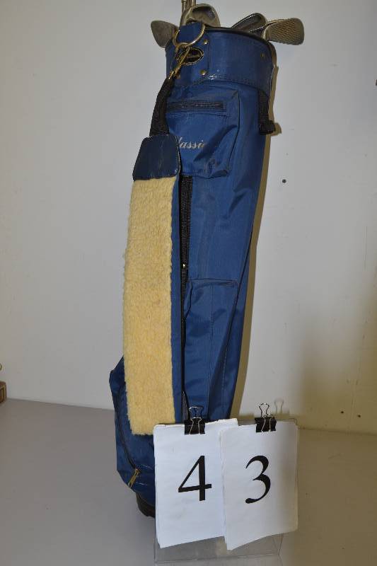 lot 43 image: Golf Clubs and bag