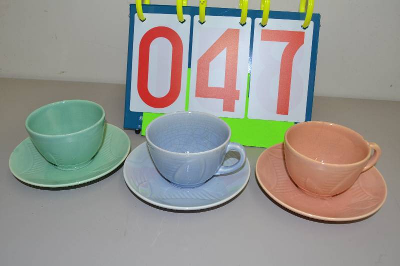 lot 47 image: Red Wing