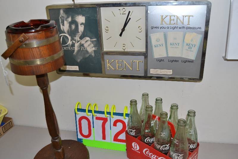 lot 72 image: Misc collectibles