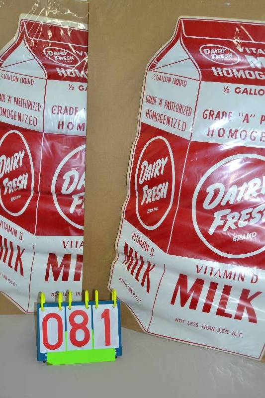 lot 81 image: Advertising