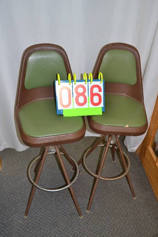 lot 86 image: Stools