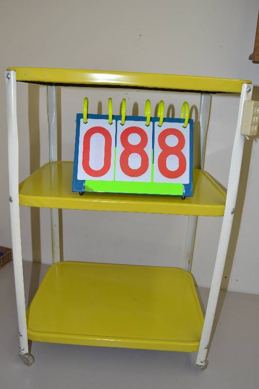 lot 88 image: Metal Stand