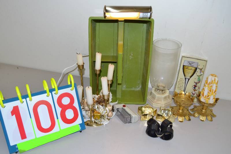 lot 108 image: Misc items